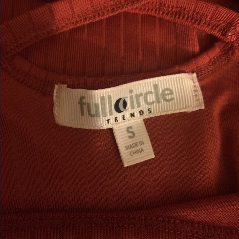 Top - Picture 3 of 3